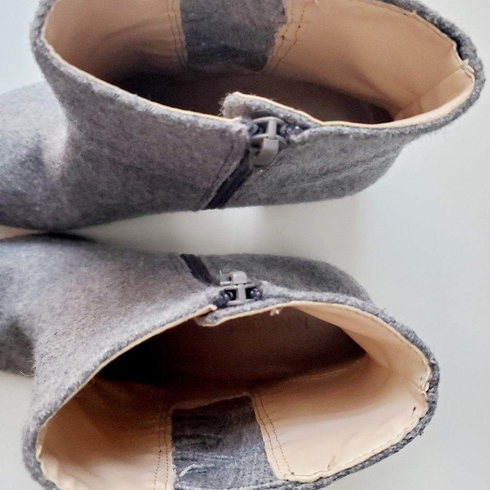 Nine West Wool Grey Ankle Booties Guc Size 8m - image 7